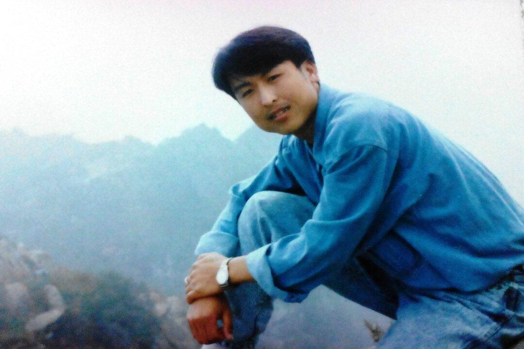 Manhattan Resident Seeks to Rescue Fiancé Tortured in China