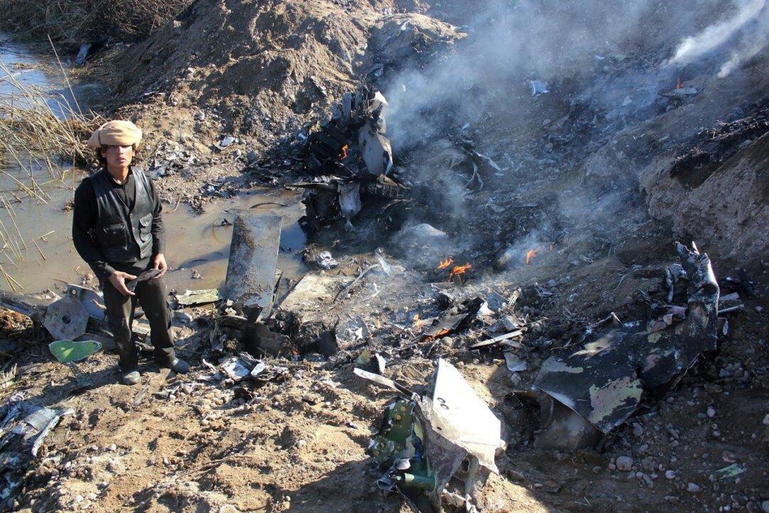 Islamic State Militants in Syria Down Warplane, Capture Pilot