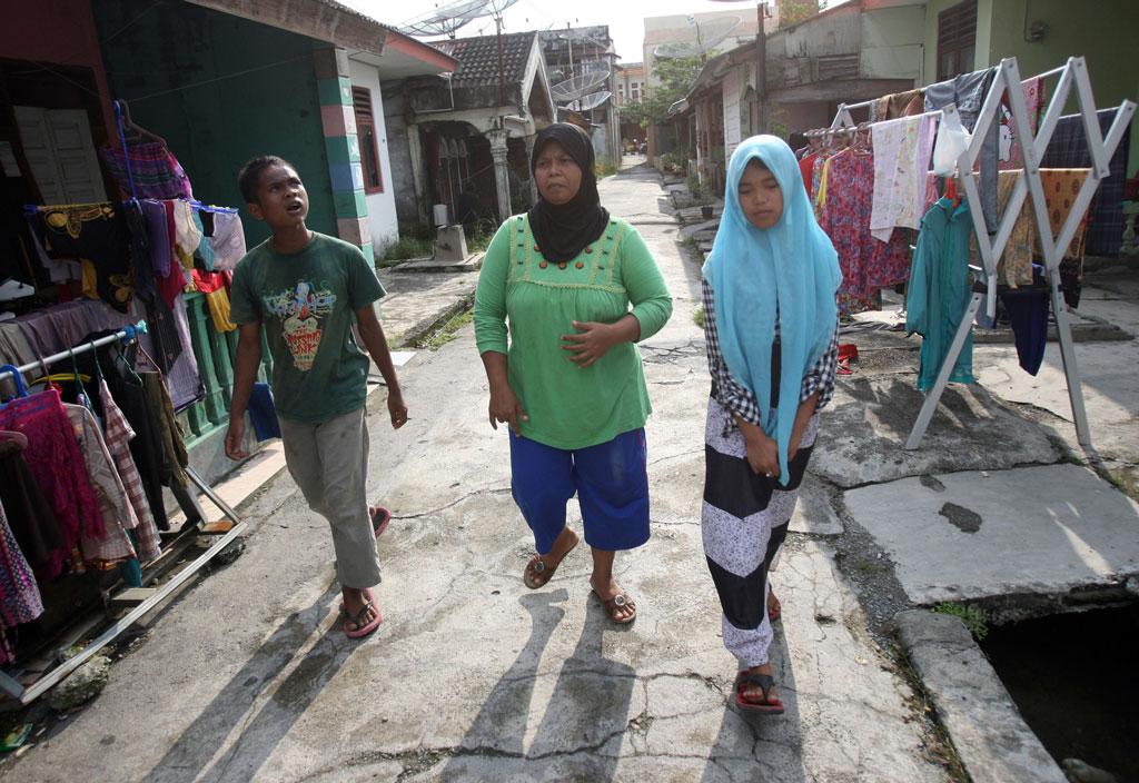 10 Years After Tsunami, Indonesian Family Reborn