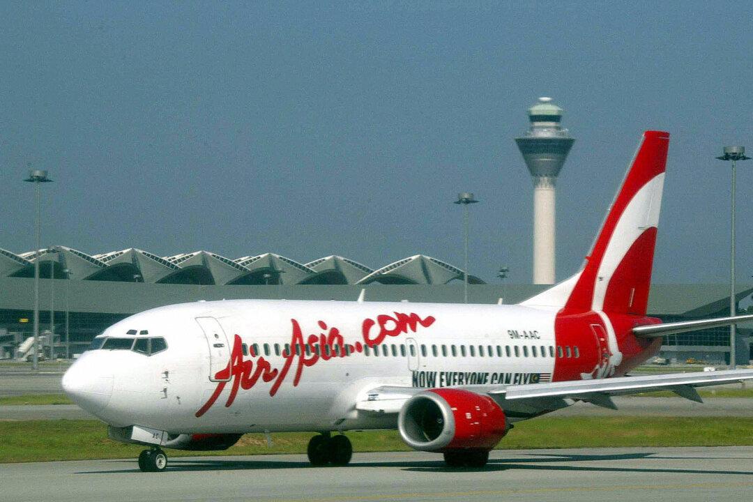 Pilot Asks Passengers to Pray as Plane Shakes for 2 Hours Straight