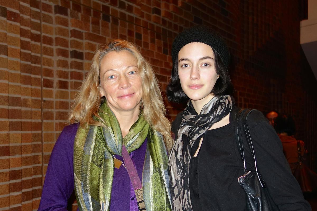 Model/Artist Enjoys ‘Visually Impressive’ Shen Yun