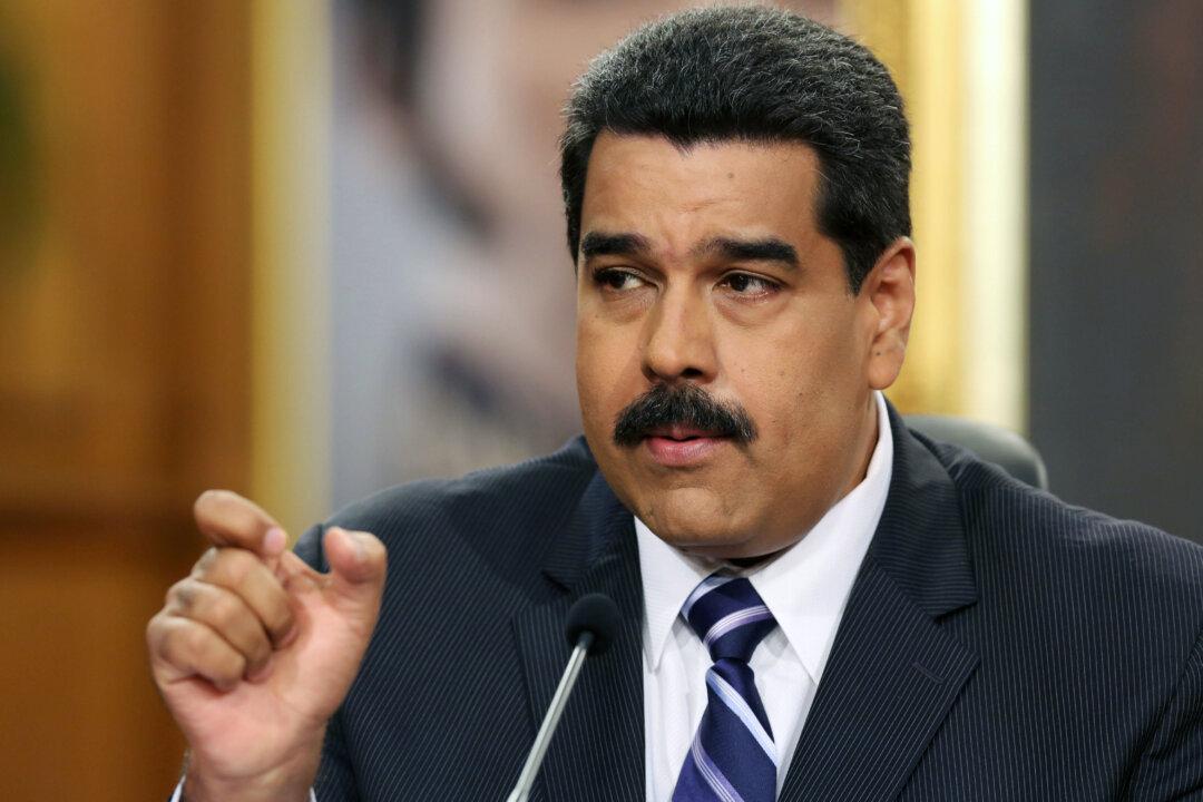 Venezuela Confirms Economy Fell Into Recession