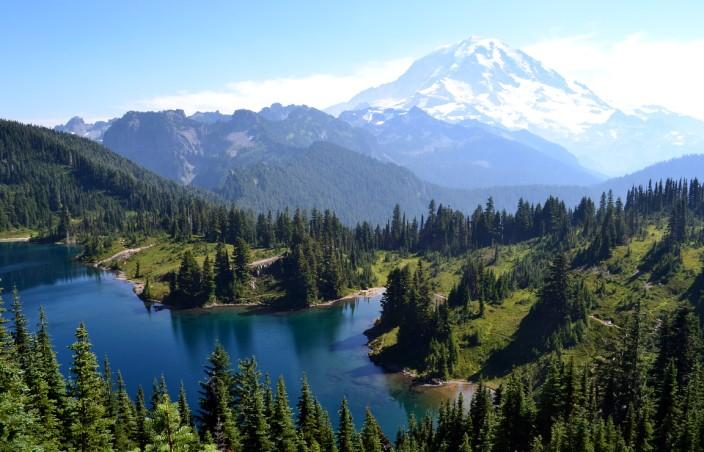 Hiking in Washington