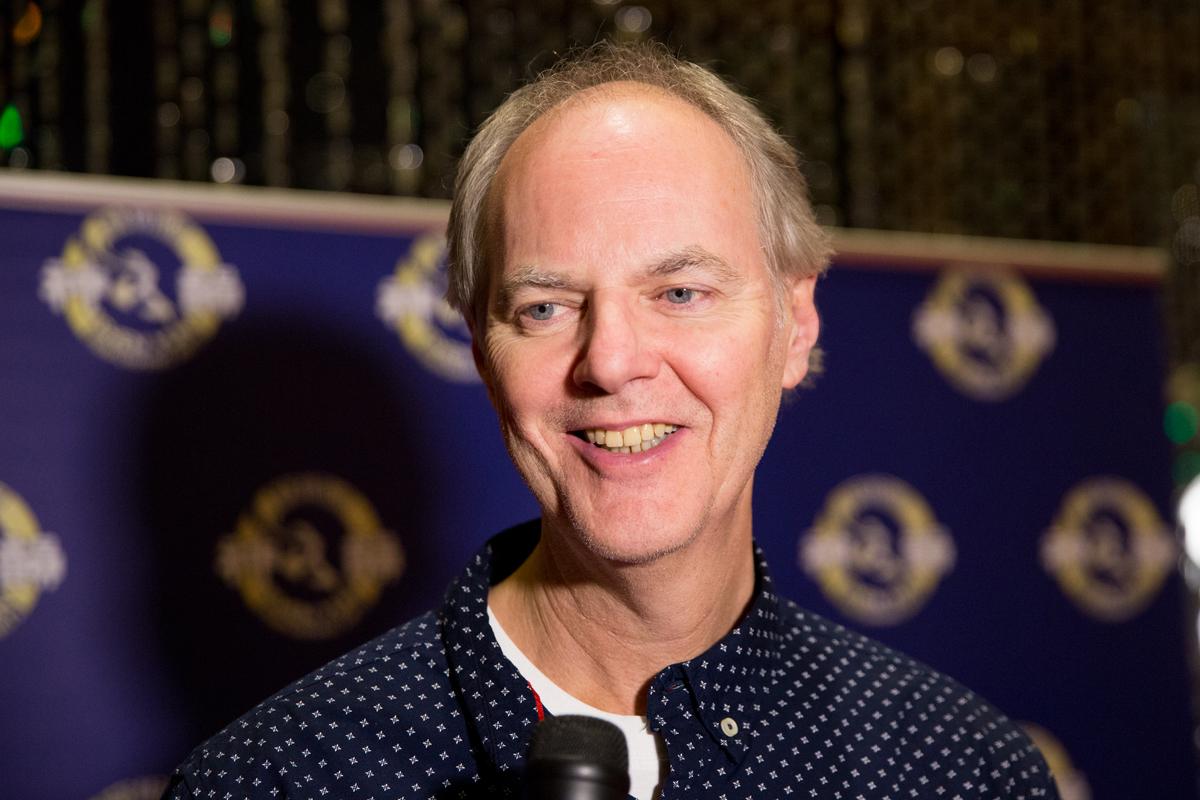 Master Bow Maker Commends Shen Yun’s ‘First Class’ Musicianship