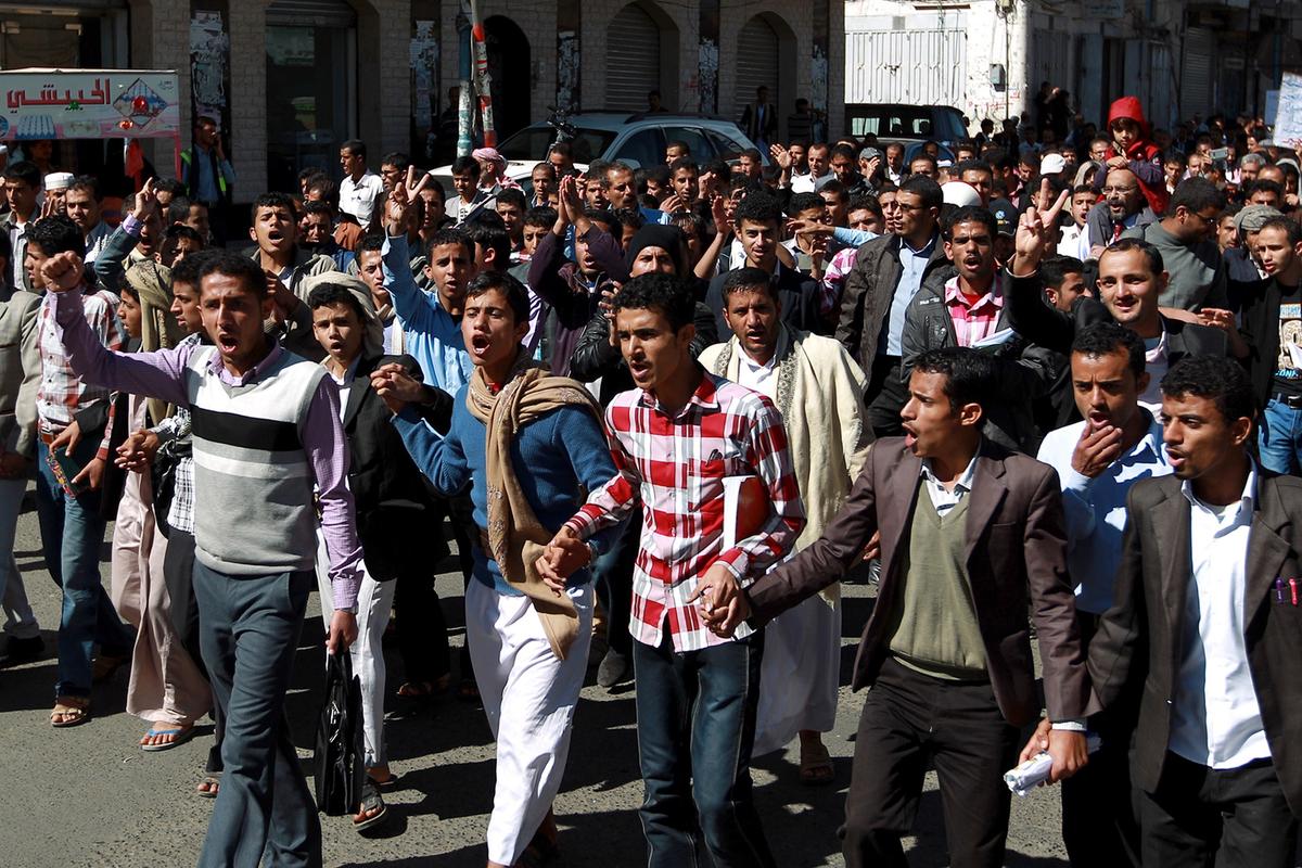 Thousands Protest in Yemen Against President, Shiite Houthis
