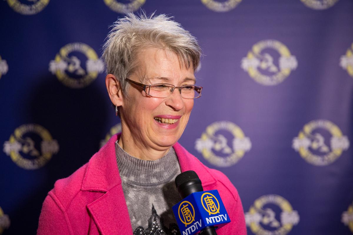 Former Dancer/Stage Designer Returns to See Shen Yun: ‘I Really Love It’