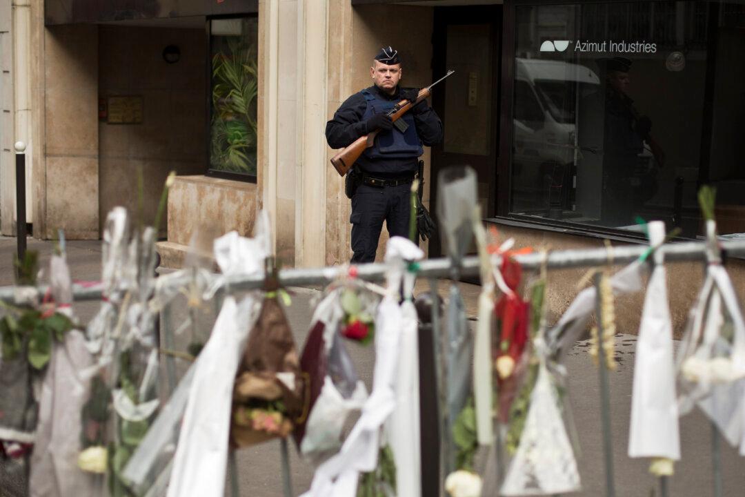 Prosecutor: Paris Grocery Gunman Linked to 3rd Shooting