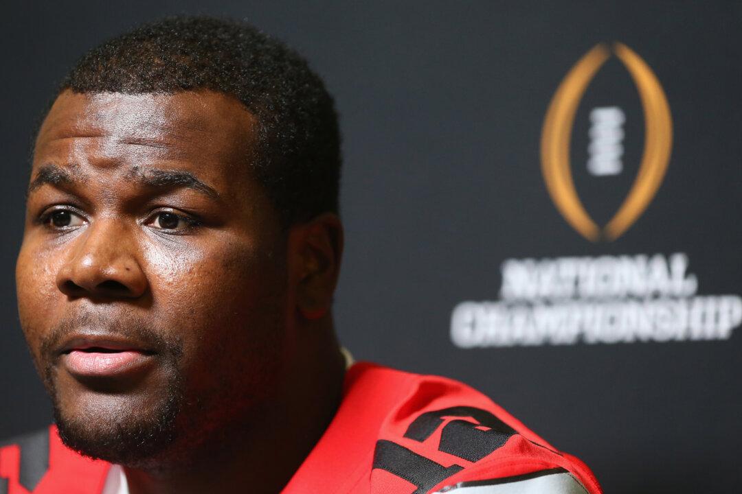 Cardale Jones Girlfriend Jeaney Durand and Daughter Chloe (+Photos)