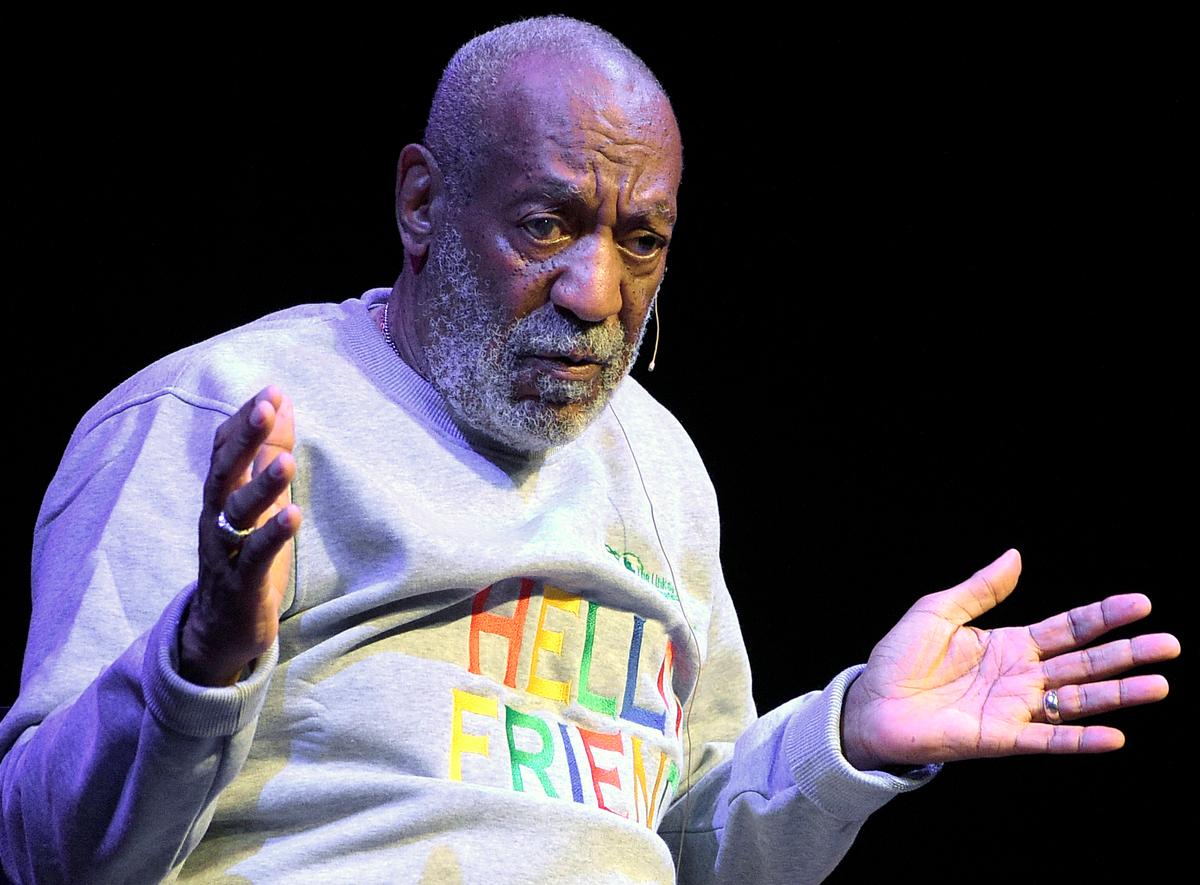 Watch Unreal Video Showing Bill Cosby Stumbling His Way to Court After Arrest