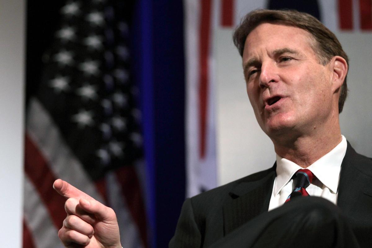 Board Clears CIA Officials of Wrongdoing in Senate Case