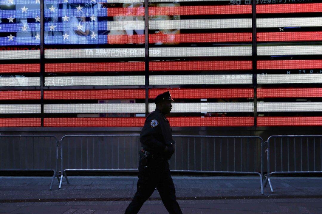 Times Square Had 1 Million Revelers, Zero Tickets