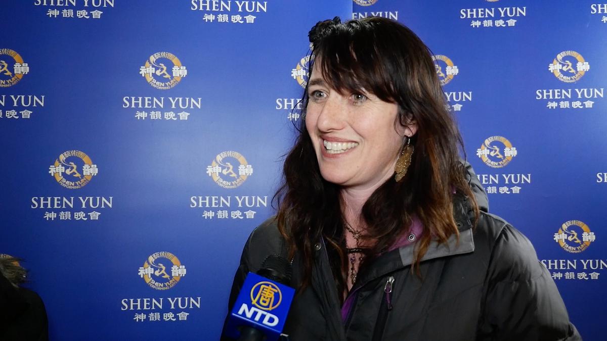 Artist Inspired by Heavenly Costumes of Shen Yun