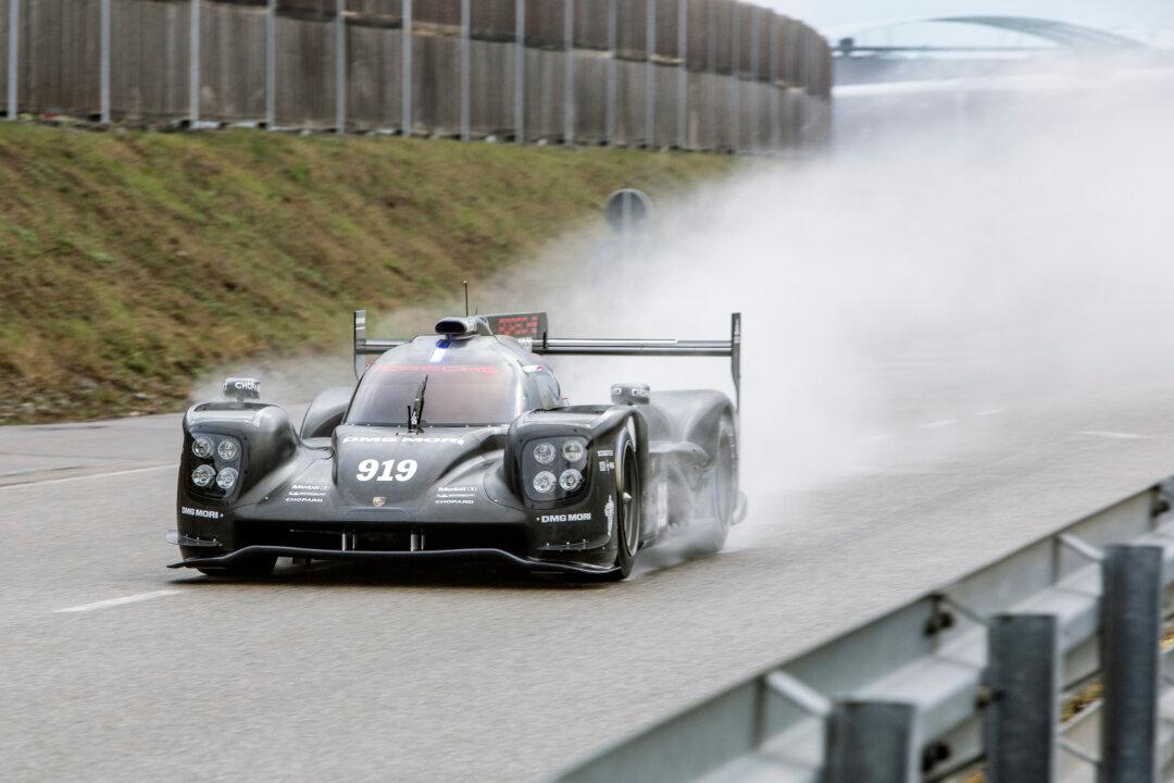 Next-Gen Porsche 919 LMP1-Hybrid Ready for Testing