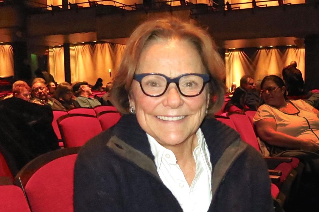 Something About Shen Yun Just Touched My Soul, Says Respected Author