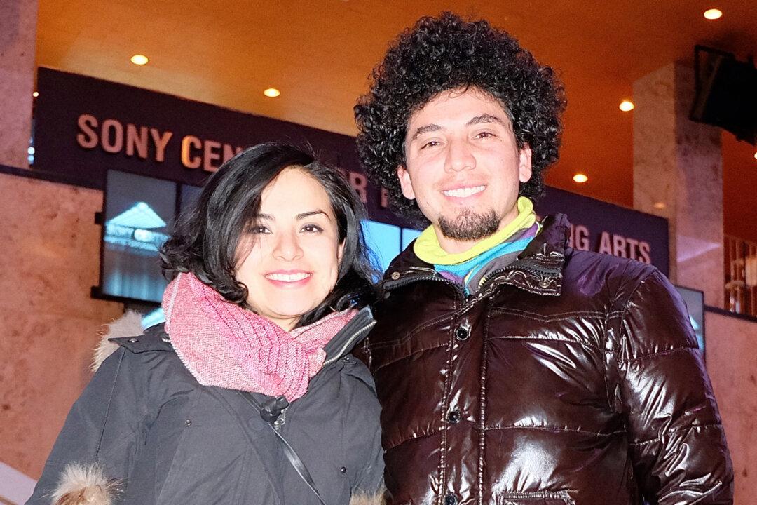 Mexican Folk Dancer Appreciates Shen Yun’s Chinese Dance