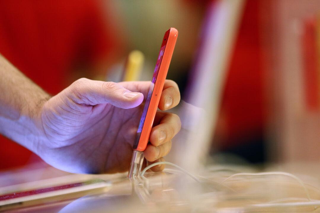 The Marketing Corner: Less Is More for Mobile Emails