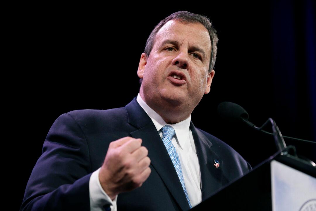 2016 Presidential Candidates Woo Middle Class in Iowa