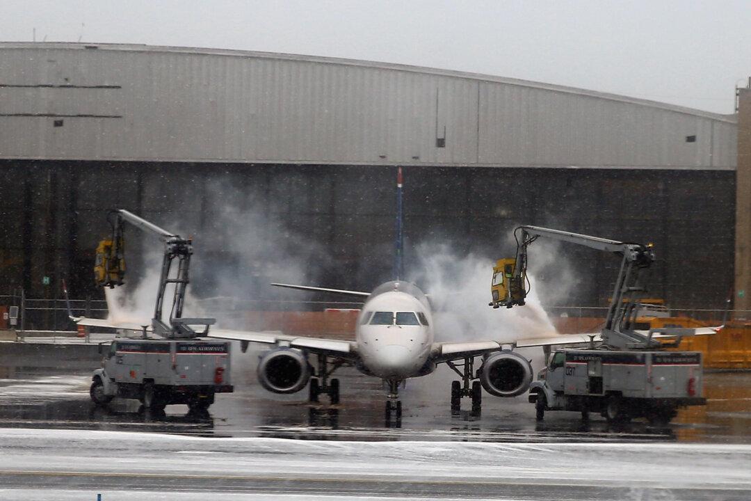 Officials Open LaGuardia’s Terminal B; Abandoned Car Cleared