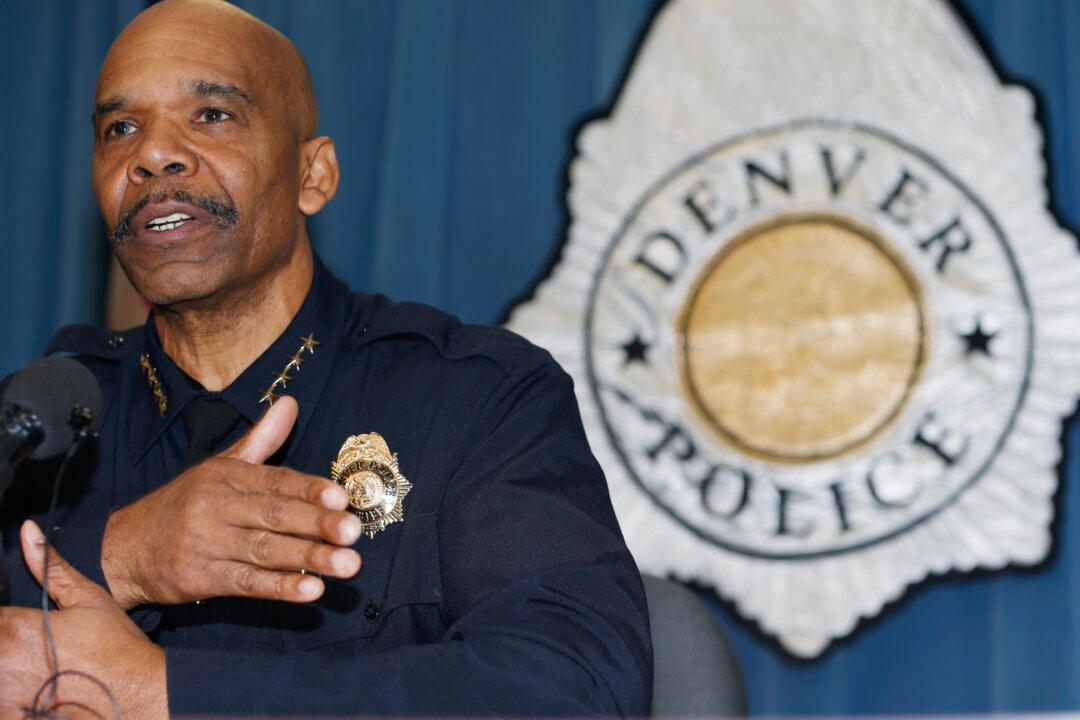 Denver Police Chief Asked to Resign After Officers Avoid Clash With Vandals