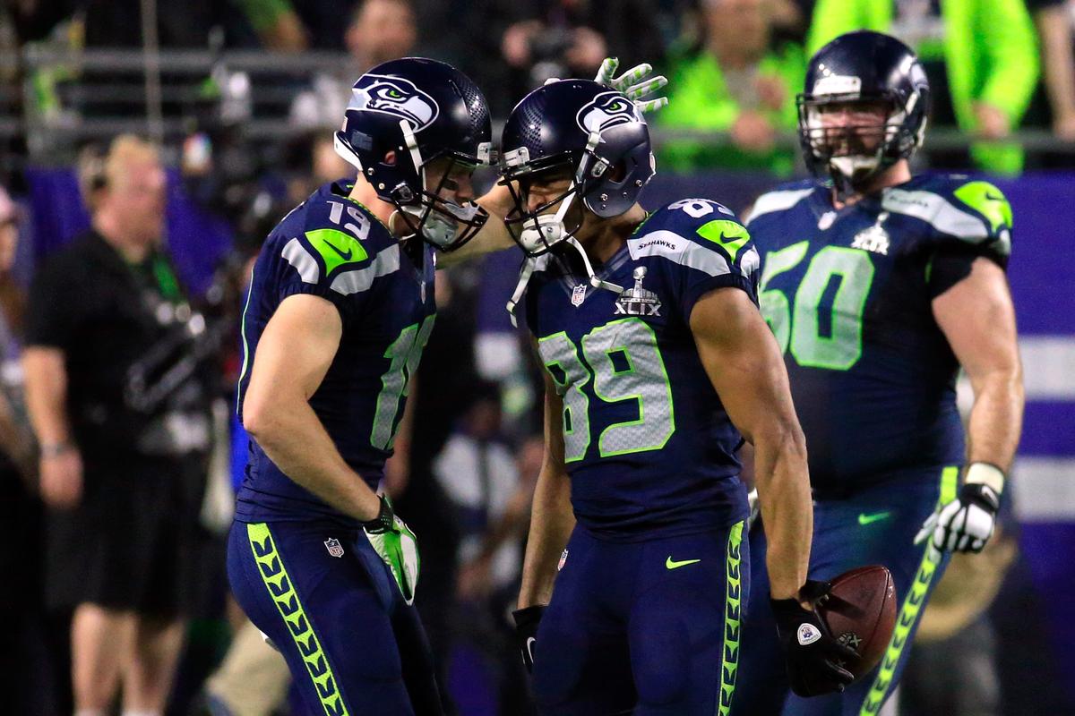 Entire Seahawks Team Discussed Joining Colin Kaepernick’s Protest, Players Say