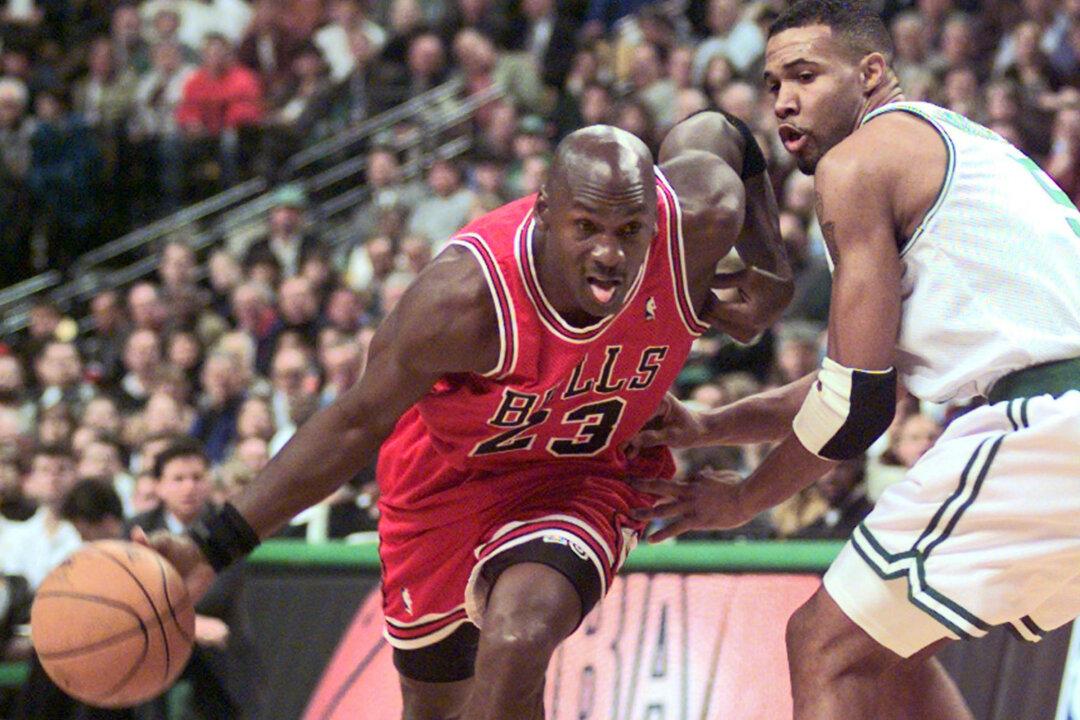 Michael Jordan Is Best Sports Star of All Time, Says Harris Poll