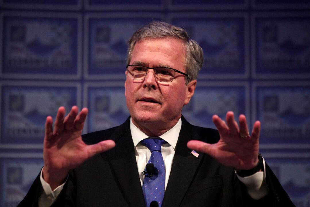 Jeb Bush Tweets a Photo of a Gun With His Name Engraved on It