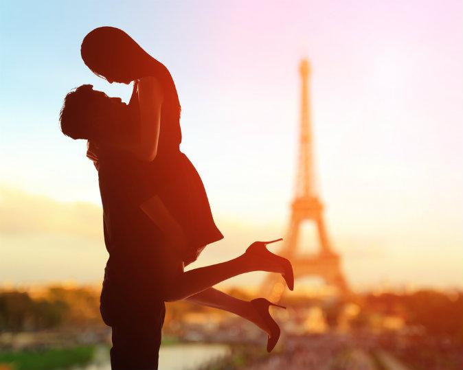 Paris, a Romantic Holiday Tale