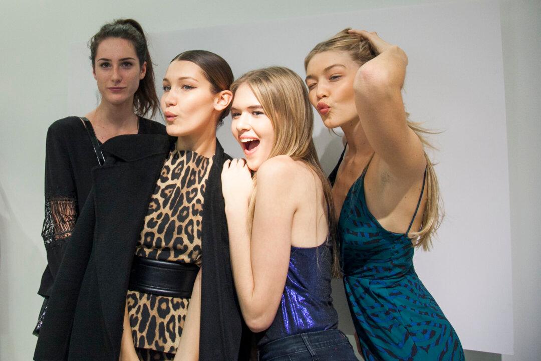 Gigi Hadid Apologizes for Melania Trump Impression at AMAs