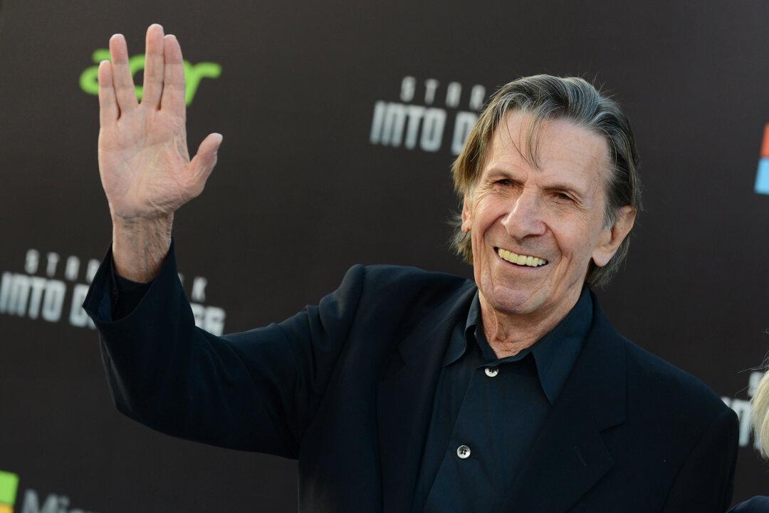How Did Leonard Nimoy Come Up With Vulcan Salute?