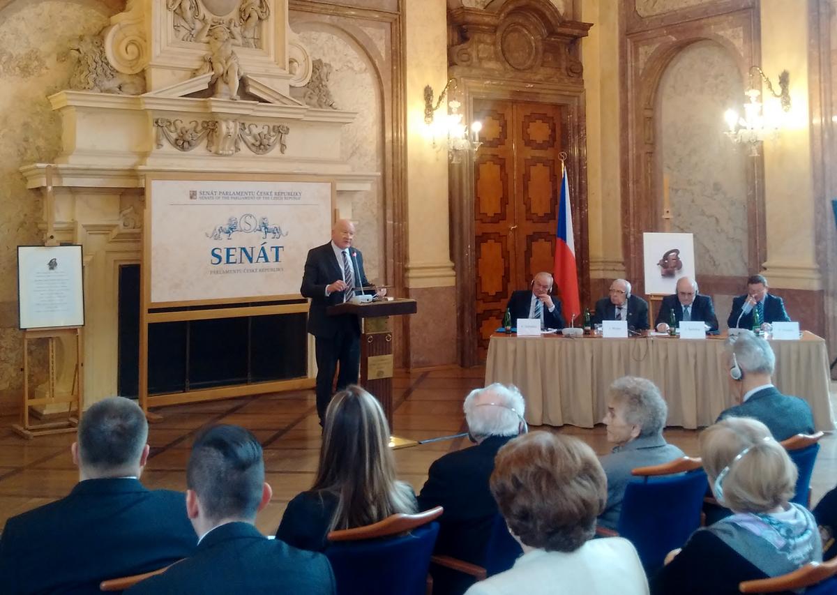 Renowned Guests Discuss Forced Organ Harvesting at Conference in Prague