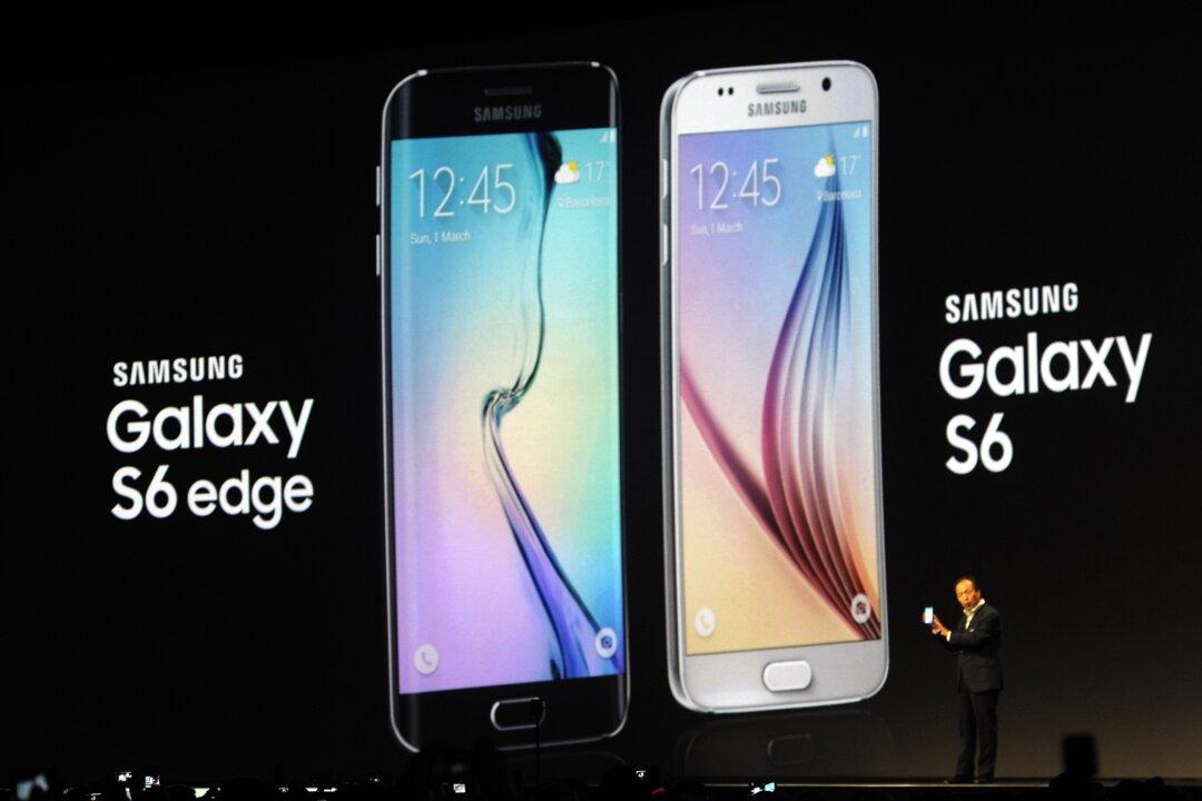 Galaxy S6’s Battery Is Actually Removable and Here’s How to Do It