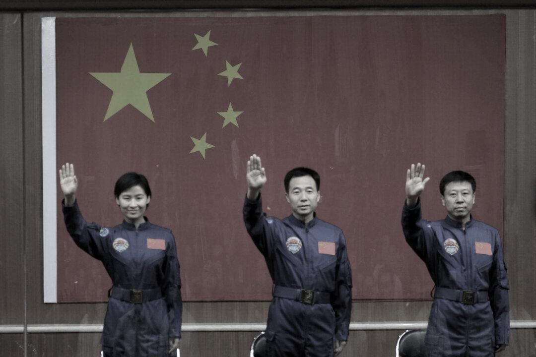 Theft and Copying Keeps China’s Space Ambitions Behind