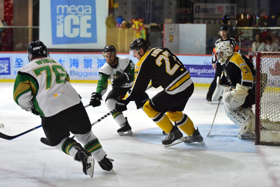 Tycoons and Warriors Set for Final Confrontation