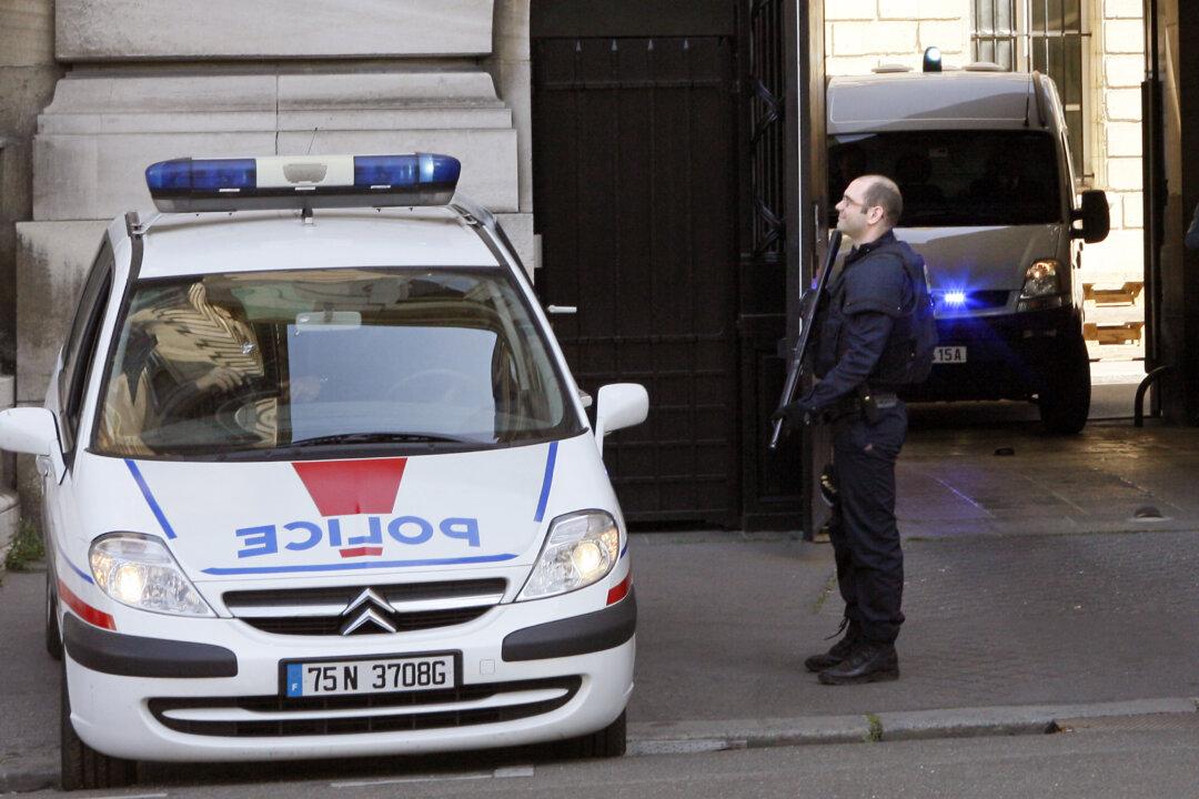 Deaf Man Arrested for Calling Police Officer ‘Pig’ in Sign Language