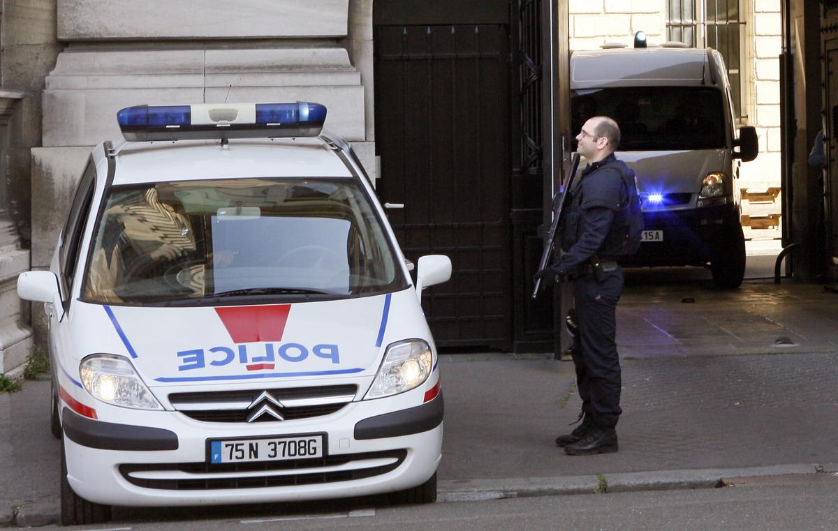 Deaf Man Arrested for Calling Police Officer ‘Pig’ in Sign Language