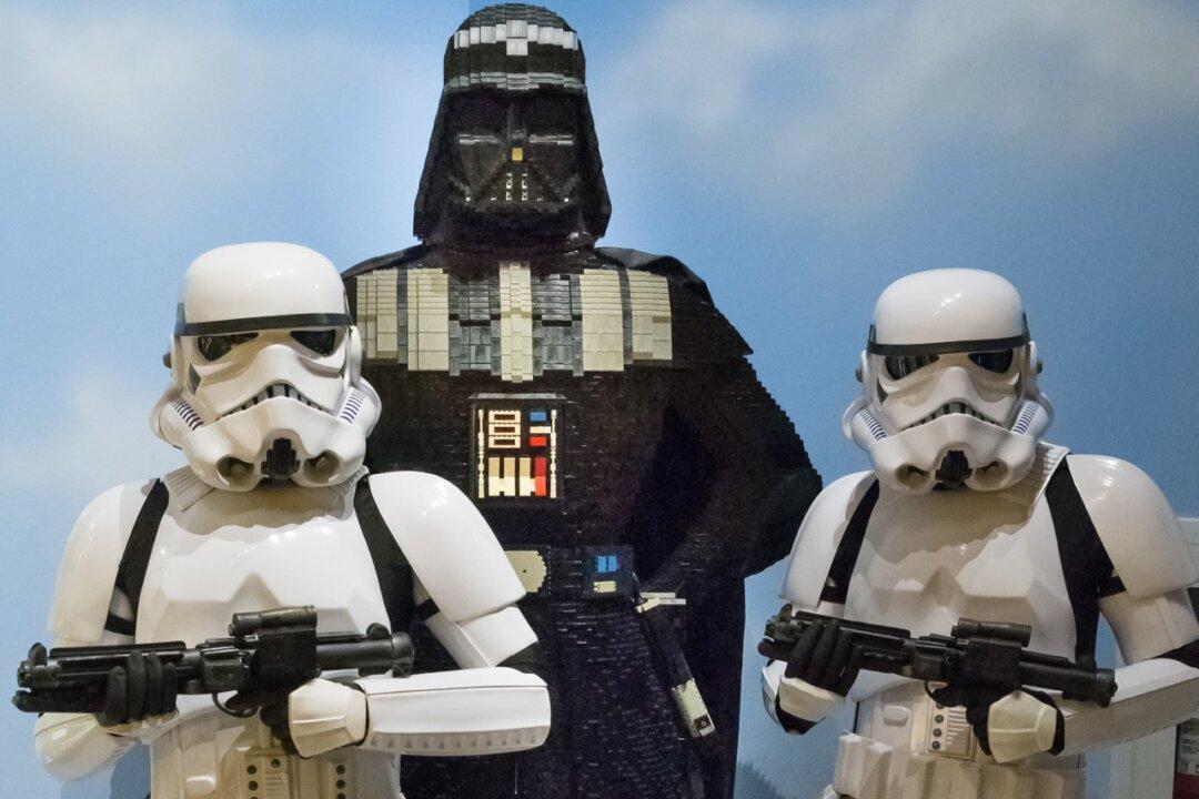 Star Wars Comes to Lego-life in Toronto