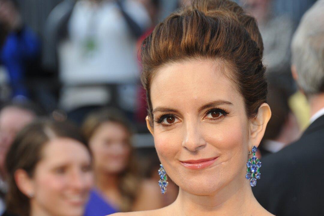 Tina Fey Most Popular Choice to Replace Jon Stewart, Says Poll