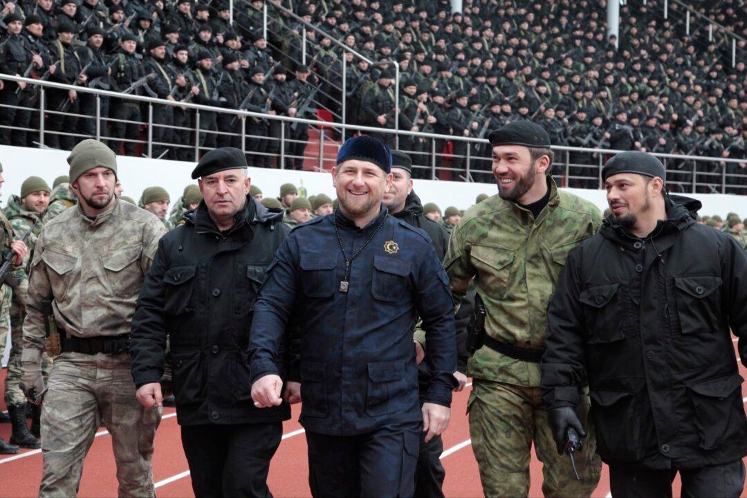 Putin Rewards Chechnya Leader for Support in Nemtsov Probe