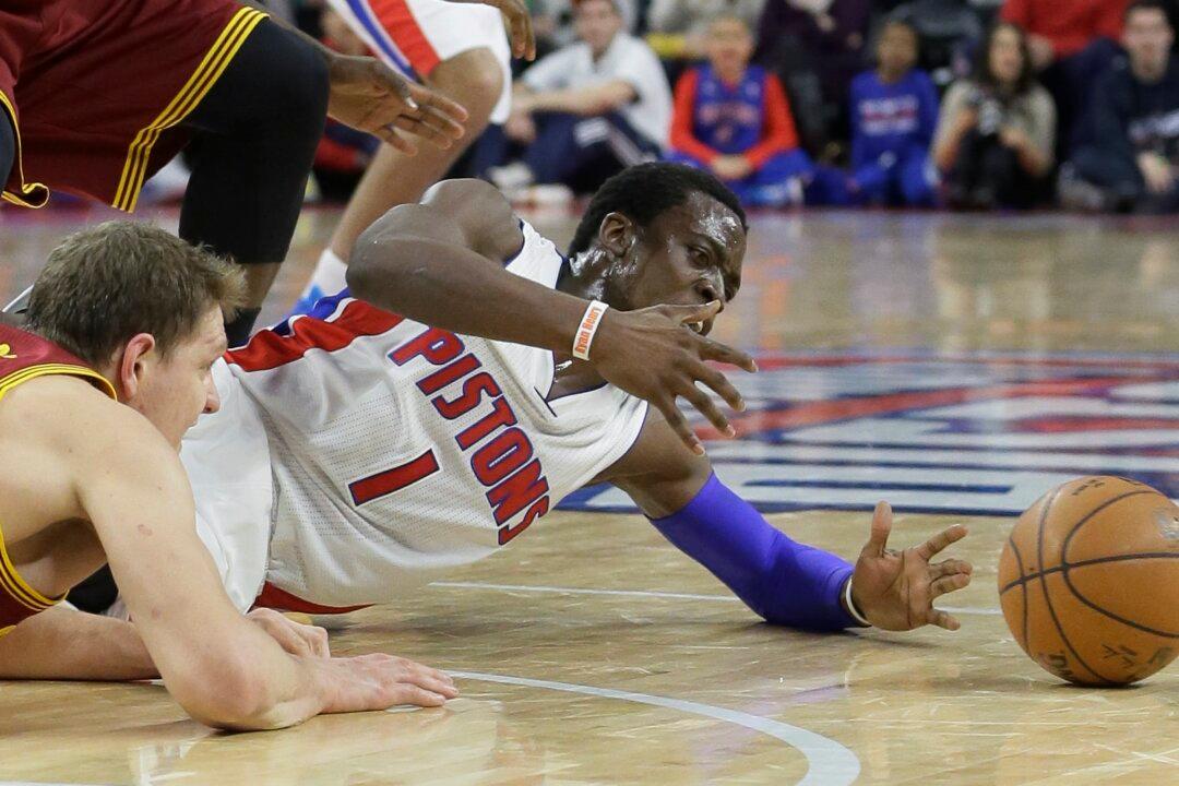 Detroit Pistons Fans Not Sold on Reggie Jackson as Point Guard of the Future