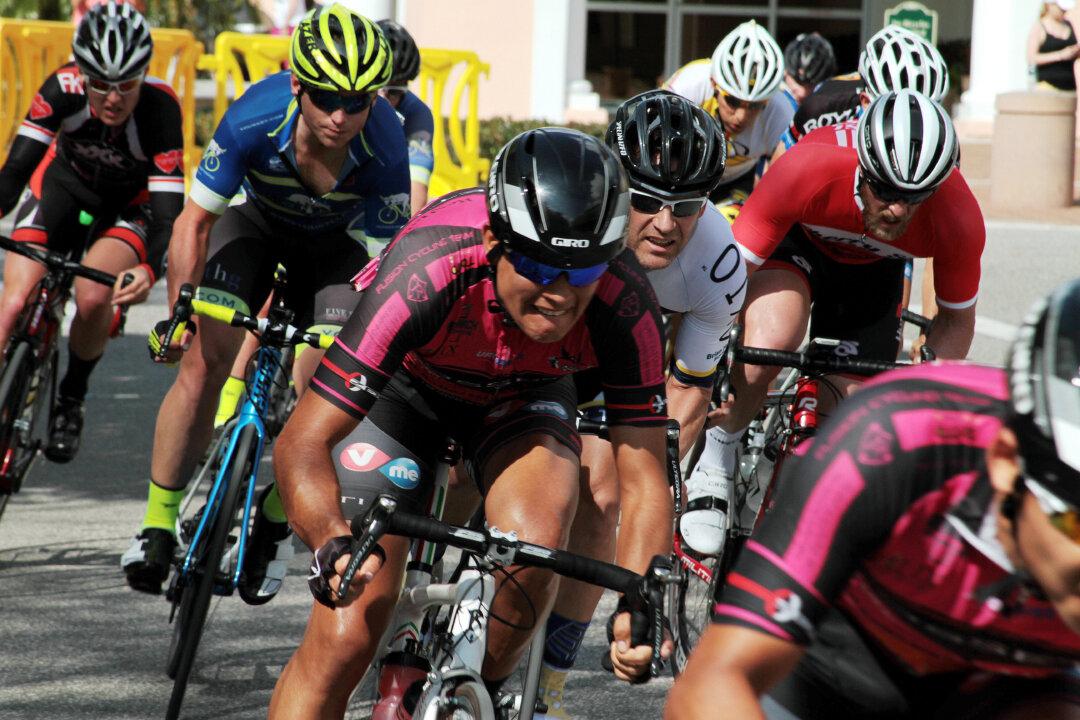 2015 Chain of Lakes Cycling Classic Runs Fine, Rain or Shine