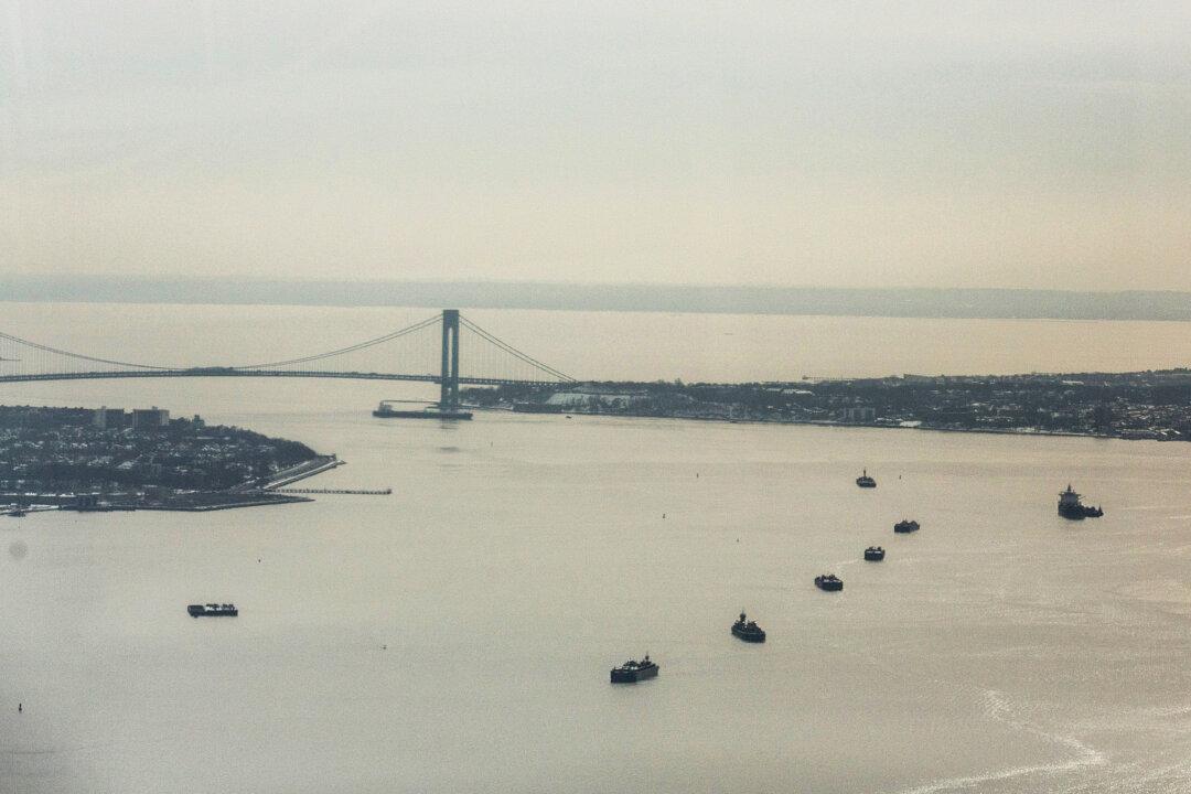 NYC Officials, Activists Oppose Ocean Gas Terminal