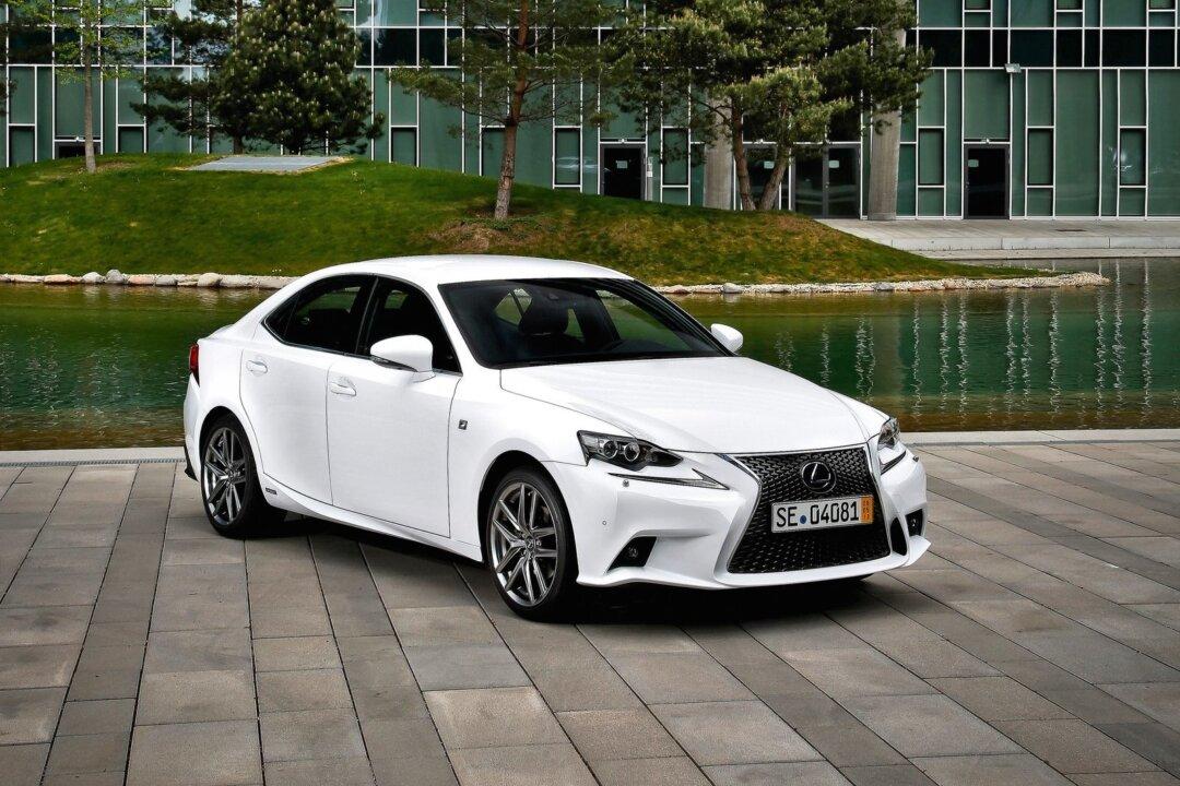 2015 Lexus IS 350: A Smaller Luxury Sedan With Sporty Flair