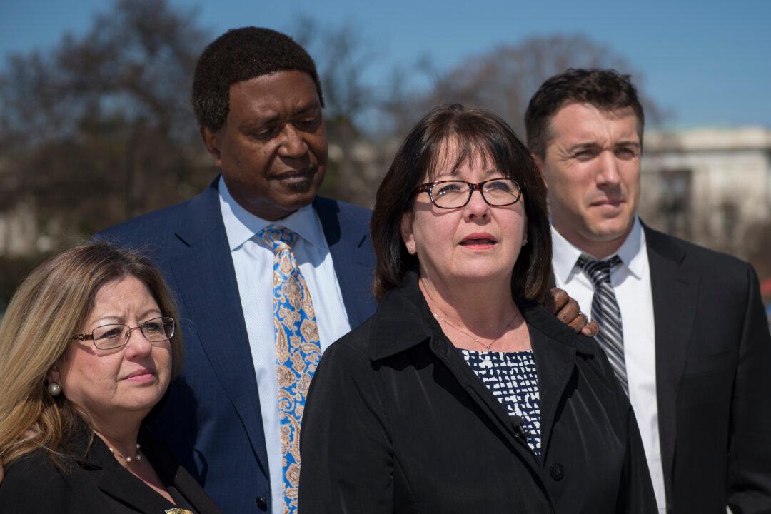 Supreme Court Case Tests How Police Should Act During Confrontations With Mentally Ill