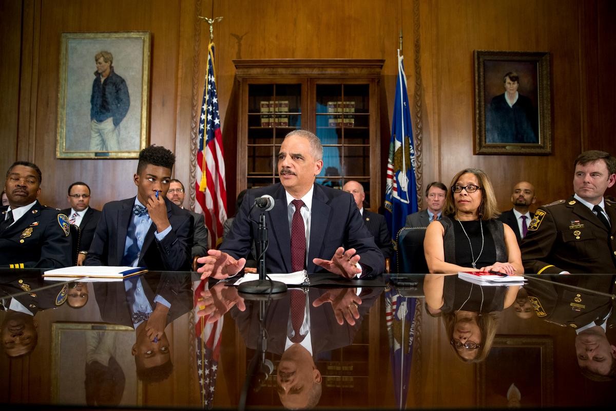 Attorney General Holder Wants Felons to Have the Right to Vote