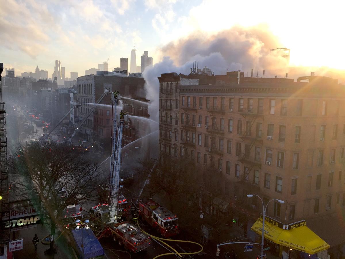 Restaurants Pommes Frites, Sushi Park Destroyed in Manhattan Building Fire