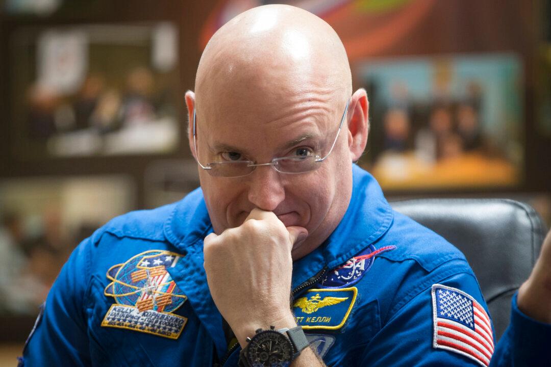 NASA’s Scott Kelly to Retire in April After Spending Year in Space
