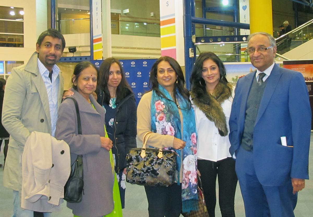 Shen Yun Has Universal Values, Says Doctor