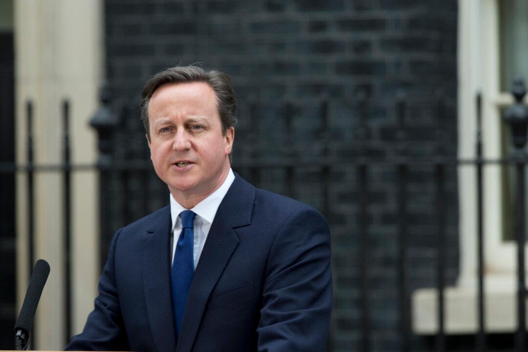 UK’s David Cameron Urges Global Fight Against Corruption