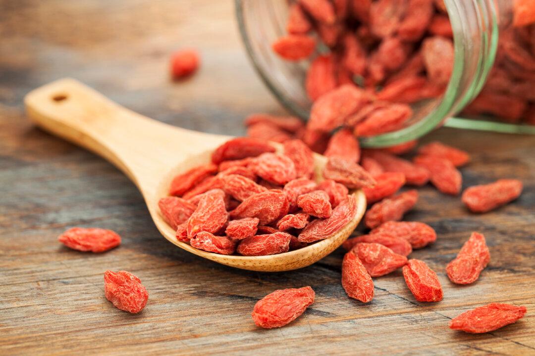 Goji Berries: A Superfood Handed Down for 2,500 Years
