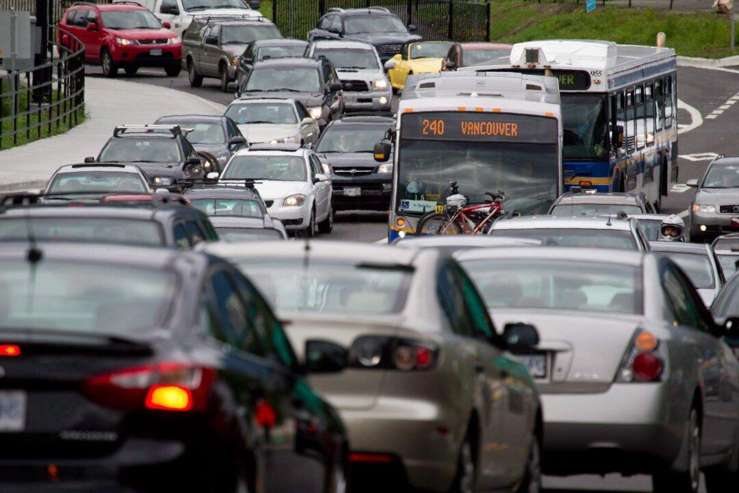 Rush Hour Traffic Doubles Commuters’ Travel Time: Report